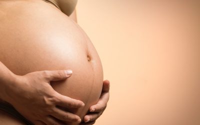 El embarazo puede deteriorar los dientes